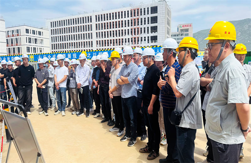 2025年4月17日，由莆田市涵江区住房和城乡建设局主办、918博天堂三建承办的钢筋安装工程质量防控现场交流会在联东U谷·涵江海峡智造产业谷一期成功召开。